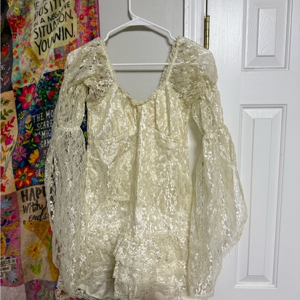 Elegant Cream Lace Mini Dress​